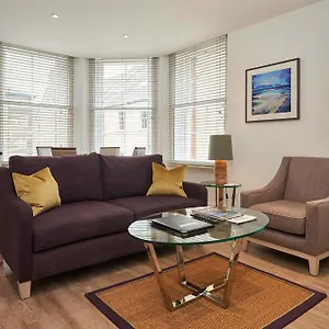 Braid By Mansley Apartahotel